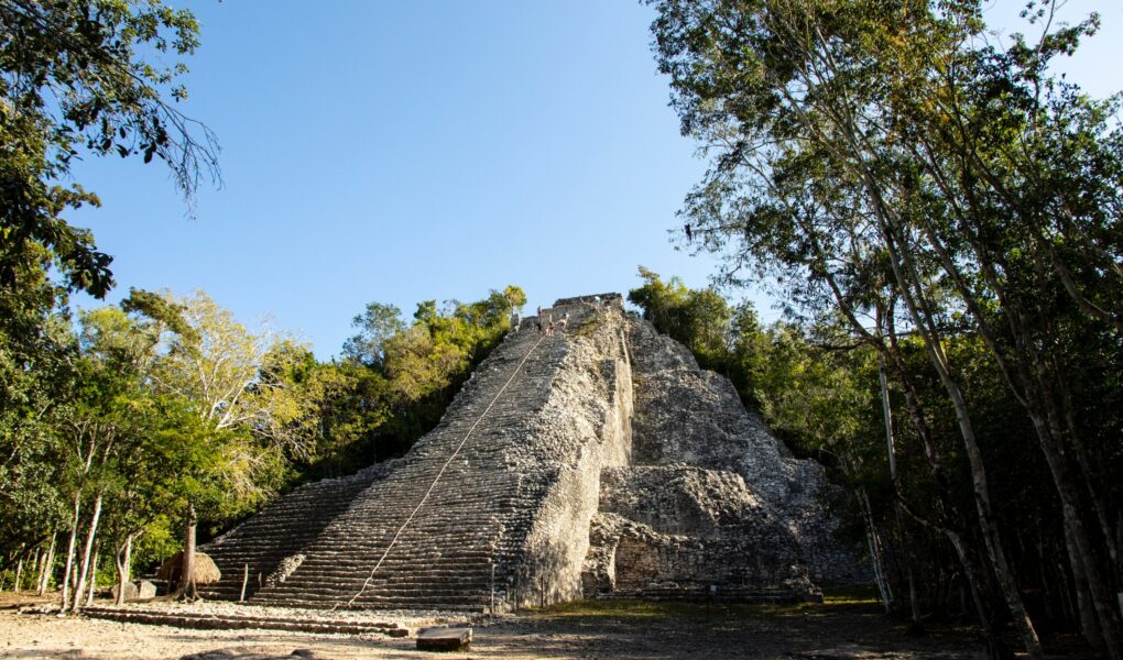 Zona arqueológica Cobá