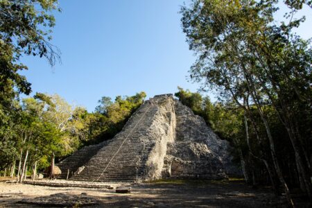 Zona arqueológica Cobá